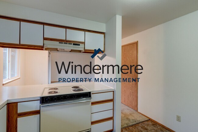 Photo - Two Bedroom Apartment in Coupeville Unit # C-4