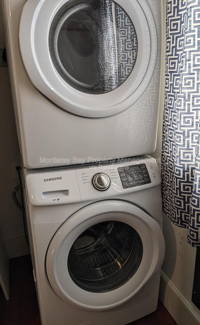 Photo - 515 Dickman Ave