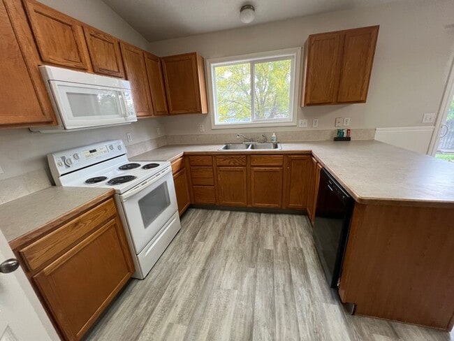 Photo - Revamped 4bed 2bath South Boise