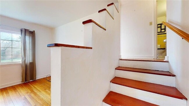 Photo - 2331 W Washington St