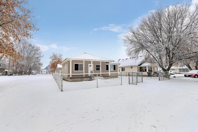 Photo - 910 Conant Ave