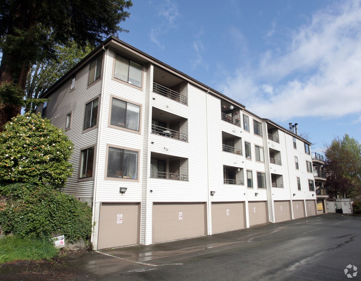 Photo - Madison Gate