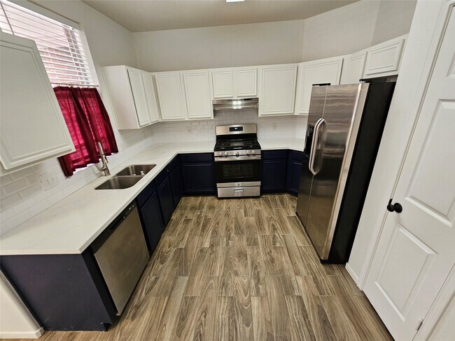 Photo - 2919 Desert Oasis Ln