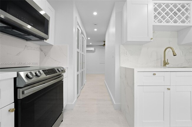 Photo - 129 SW 9th Ave Unit 3