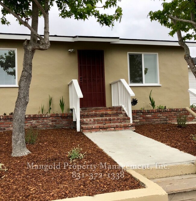 Great Two Bedroom Home Located In Seaside ... - Great Two Bedroom Home Located In Seaside ...