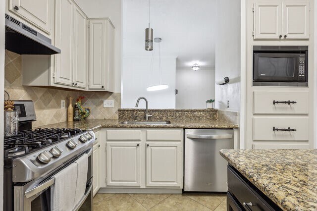 Photo - 18617 Hiddenbay Way