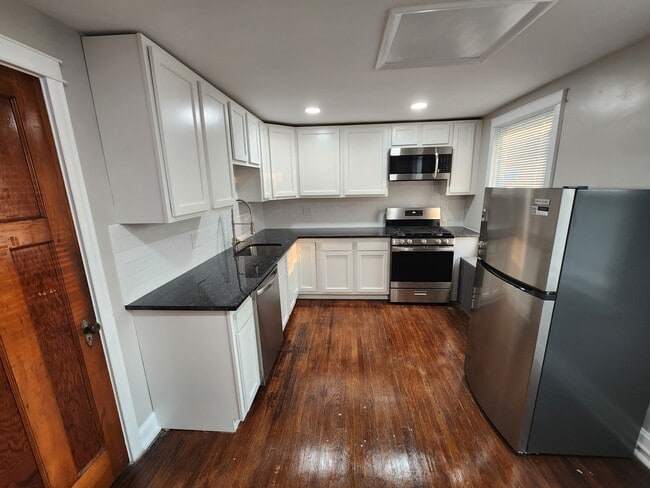 Photo - 301 Folcroft St Unit 2
