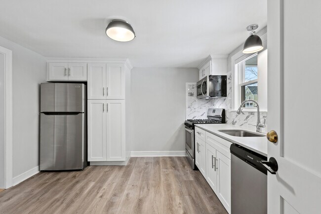36 Saint Marks Rd
