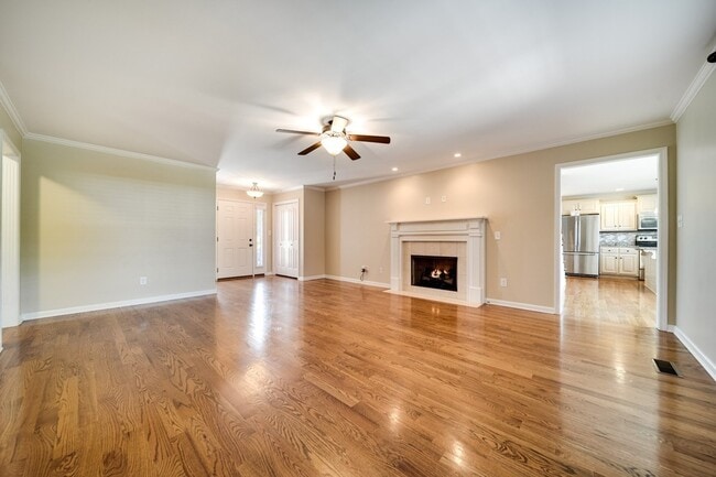 Photo - 176 Longspur Dr