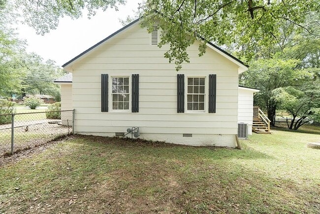 Photo - 1405 Hunt Ave