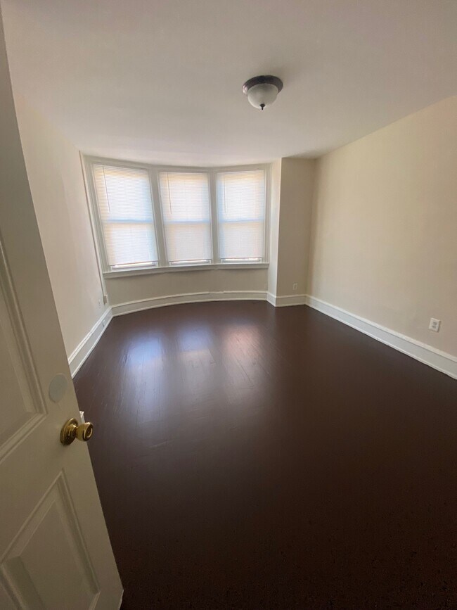 Photo - 123 N 3rd St