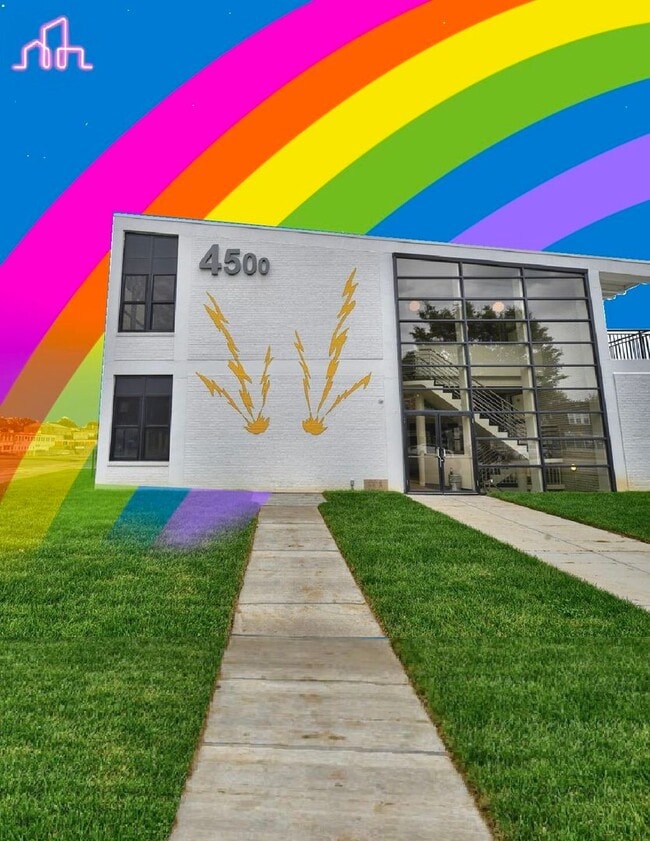 Building Photo - Make a Splash in the ol YWCA Unit 4500 11 - 1011