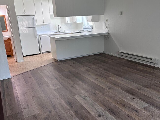 Photo - 1182 Holly Ave Unit D