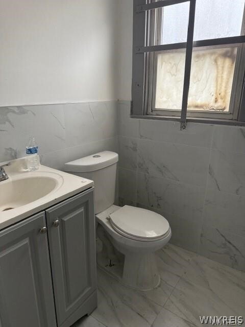 Photo - 2255 Genesee St