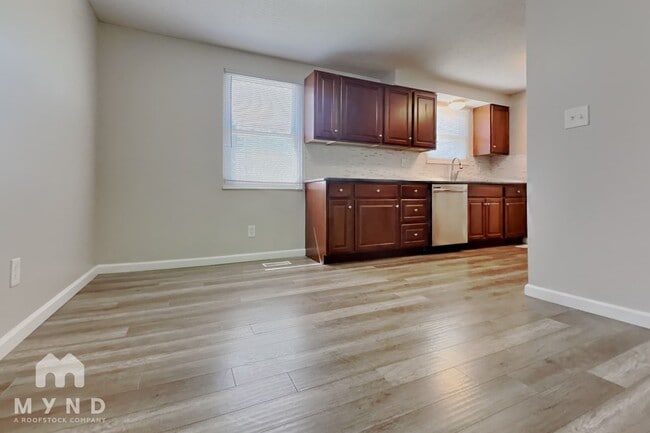 Photo - 2490 McZand Blvd