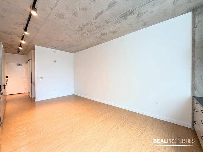 1515 N Fremont