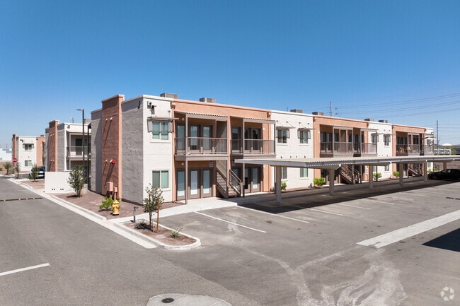 Cielo Verde Apartments