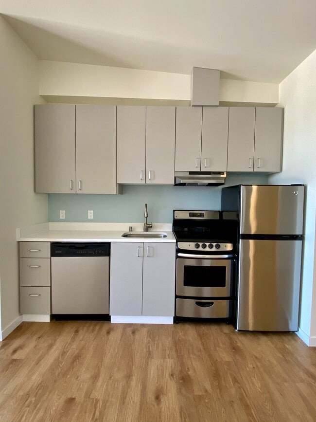 Photo - Bayview West Apartments