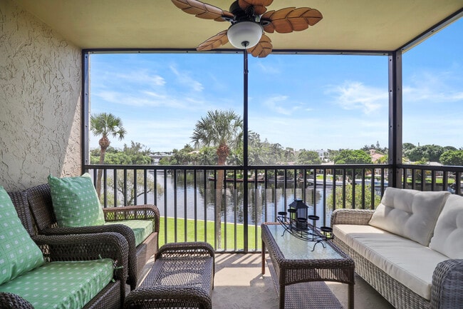 Photo - 13 Royal Palm Way Unidad 302 Rental