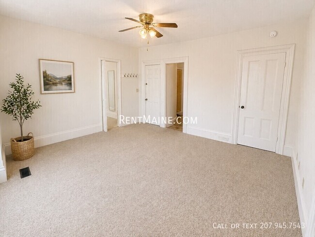 Photo - 329 Union St Unit 1