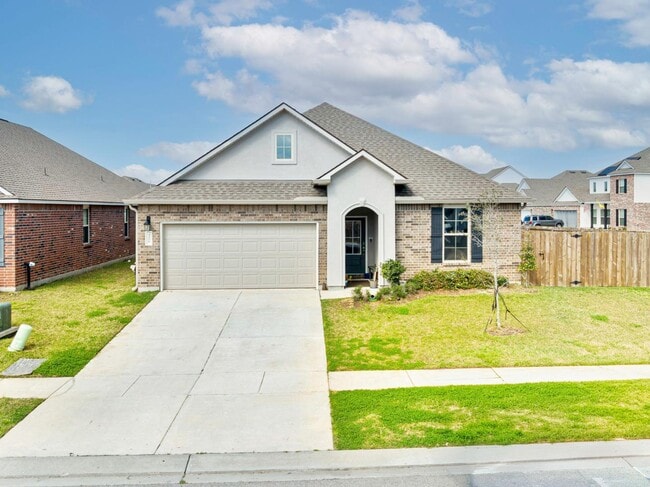 Building Photo - 5206 Summer Pecan Rd