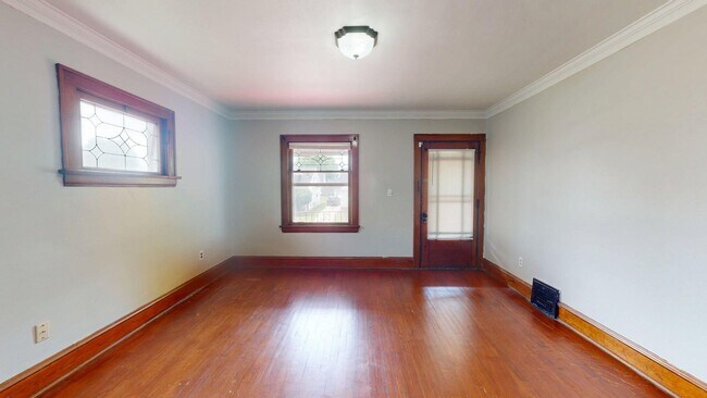 Photo - 9715 Plymouth Ave Unit 2