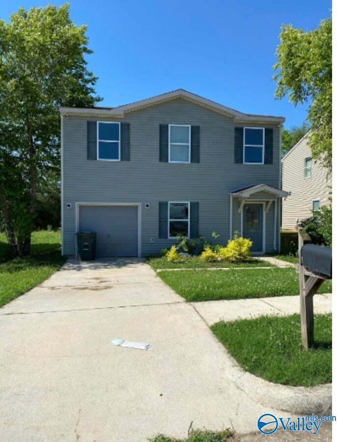 Photo - 204 Valleyside Dr NE House