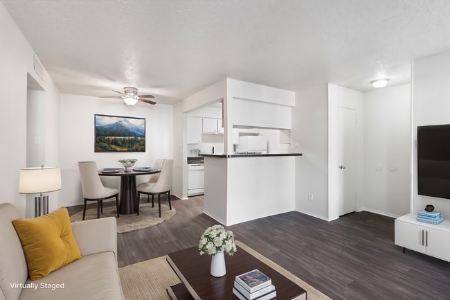 One Bed Living Room - Brookhollow Tyler Apartments