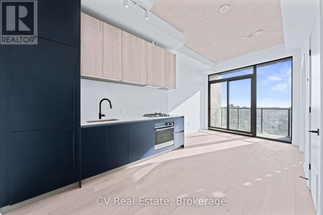 Photo - 2625 Dundas St W Unit 810