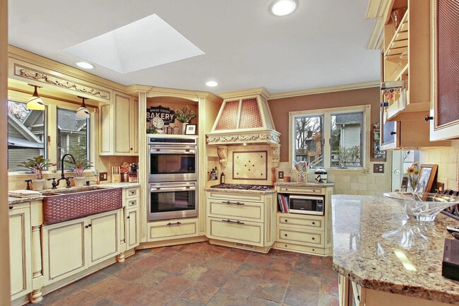 Photo - 642 Agaming Rd