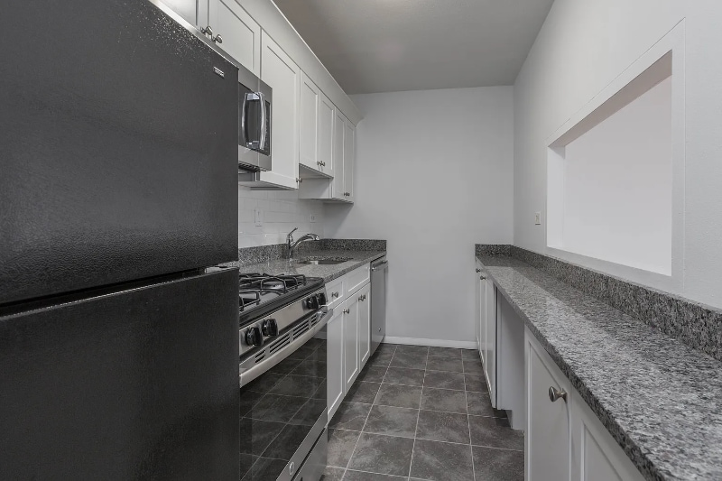 Photo - 8 Whittier Pl