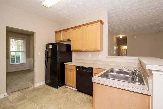 Photo - 1000 Maple Leaf Dr