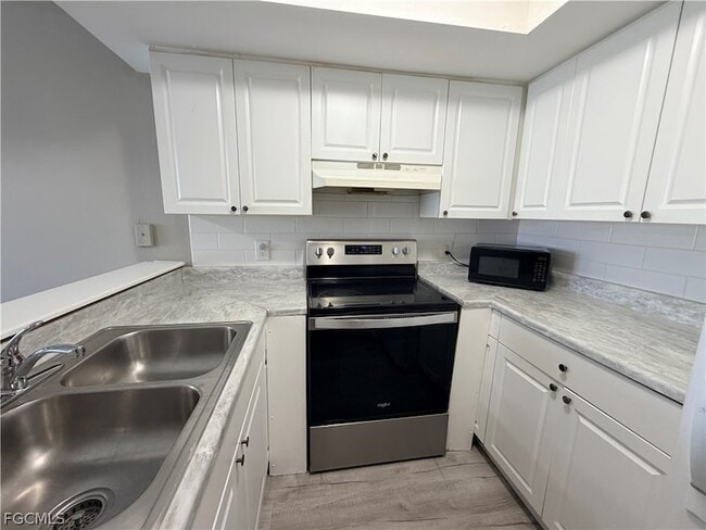 Photo - 823 Gleason Pkwy Unit 2