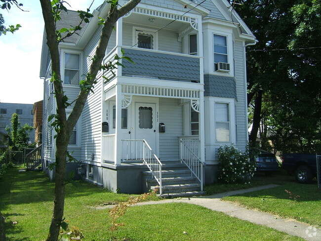 Building Photo - 169 Hope St Unit 169 Hope Street 3rd Floor Rental