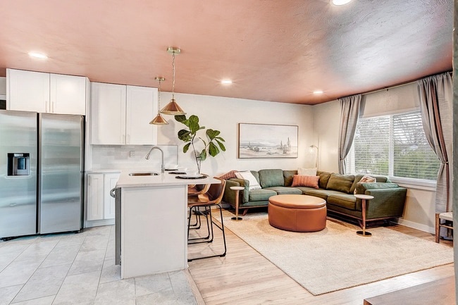 Photo - 3483 S Glencoe St