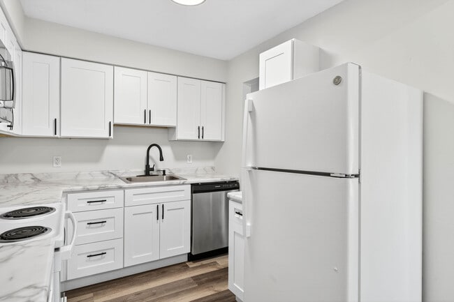 Photo - 2705 Center St Unit D