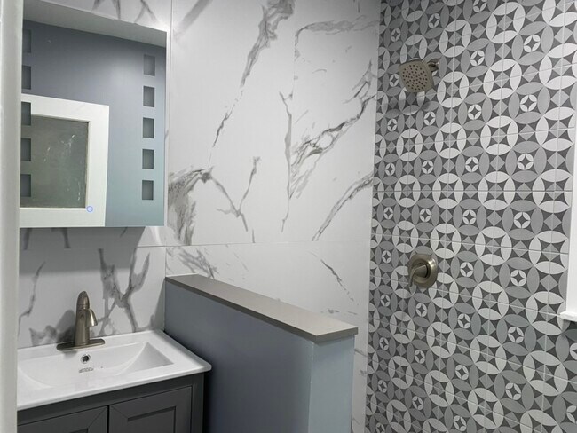 Photo - 2421 Hilgard Ave Unit 2421