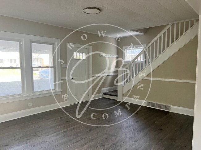 Photo - Charming 3 Bedroom Home in Toledo with Spacious Layout and Modern Touches