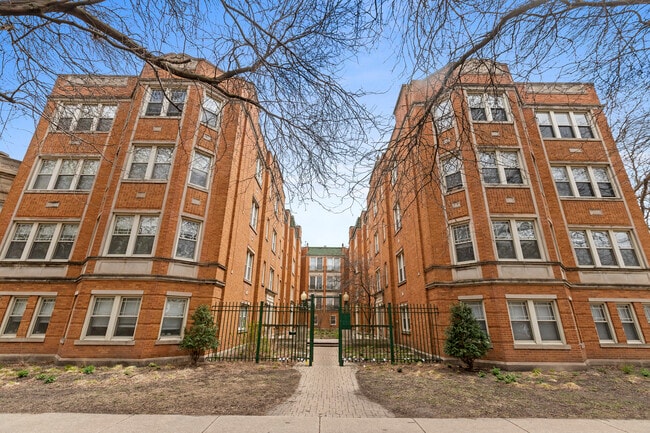Photo - 4505 N Greenview Ave Unit 4501-2E