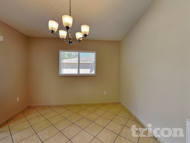 Photo - 505 22nd Terrace E