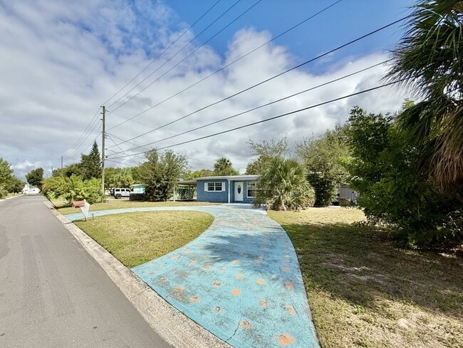 Photo - 9401 88th Way N