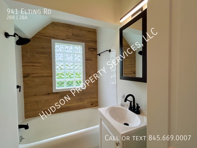 Photo - 941 Elting Rd