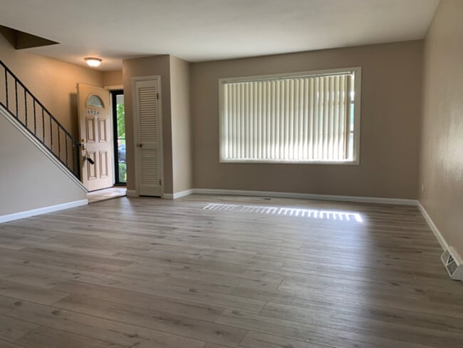 Photo - 6924 N Flamingo Ct