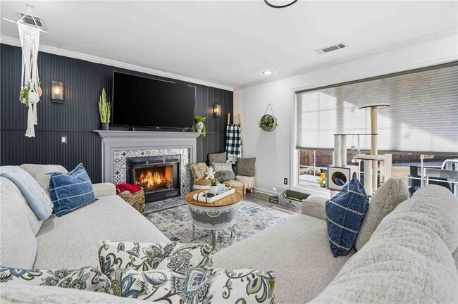 Photo - 442 Highpoint Crossing