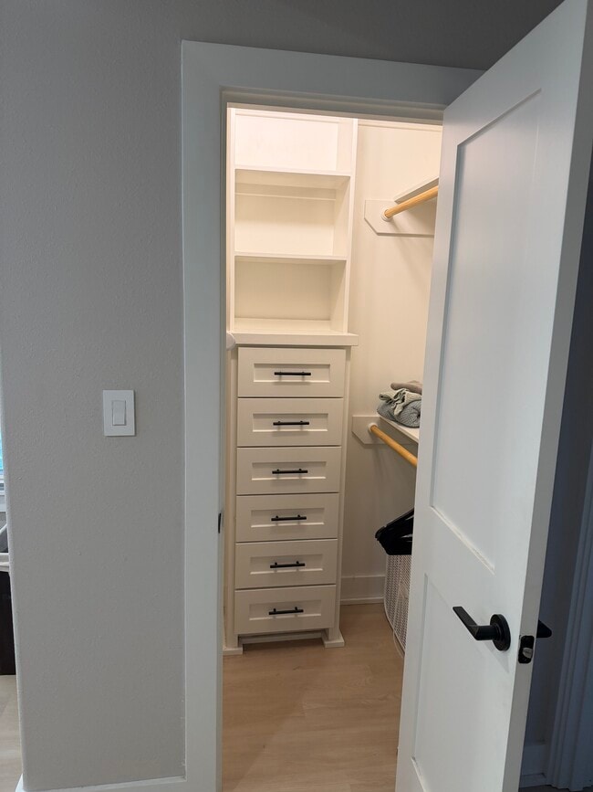 Photo - 721 S Rose St Unit Main Floor Room #1