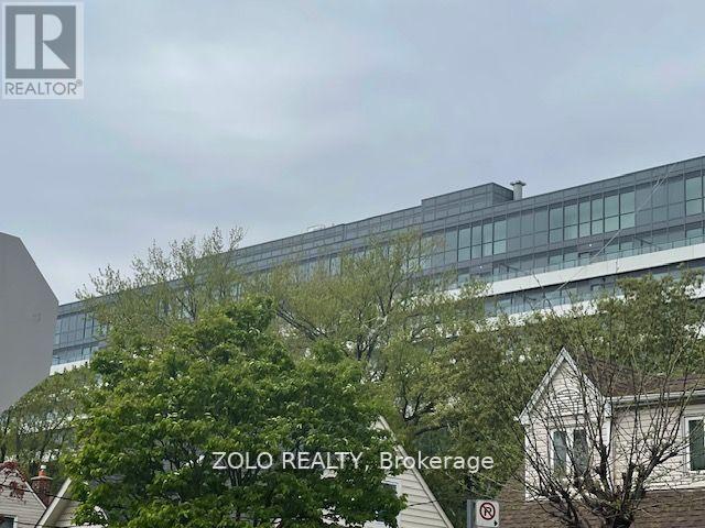 Photo - 181 Sheppard Ave E Unité 807