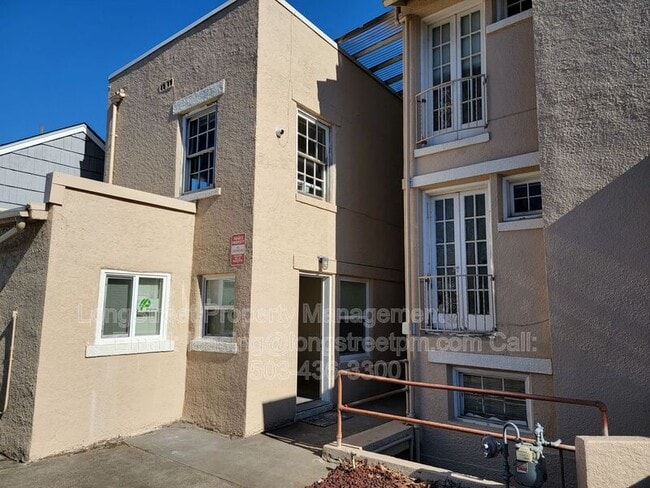 Photo - 205 NW Kings Blvd Unit 11