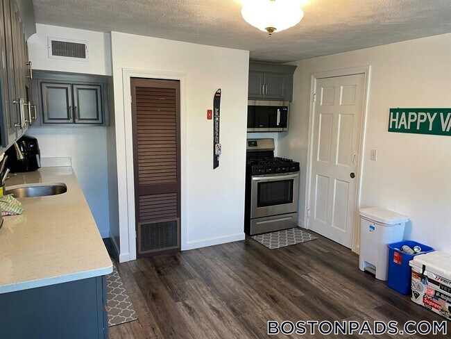 72 School St Unit 2