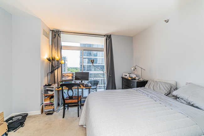 Photo - 1400 S Michigan Ave