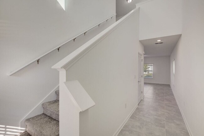 Photo - 633 Trotters Dr